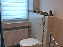 Cozy Apartment in Ellar With Garden