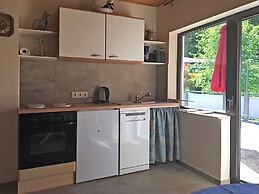 Cozy Apartment in Ellar With Garden