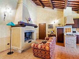 Elegant Apartment Only 1 Hour From Rome