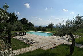 Elegant Apartment Only 1 Hour From Rome