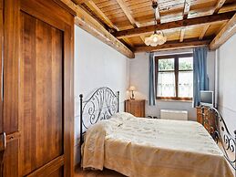 Elegant Apartment Only 1 Hour From Rome