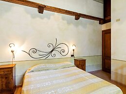 Elegant Apartment Only 1 Hour From Rome