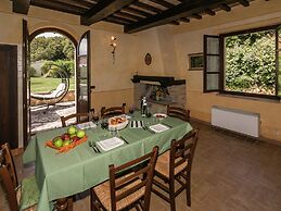 Elegant Apartment Only 1 Hour From Rome