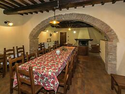 Elegant Apartment Only 1 Hour From Rome