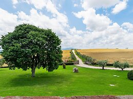 Elegant Apartment Only 1 Hour From Rome