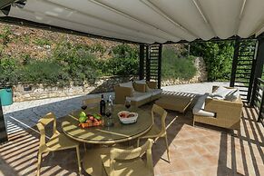 Elegant Apartment Only 1 Hour From Rome