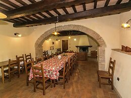 Elegant Apartment Only 1 Hour From Rome