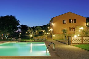 Elegant Apartment Only 1 Hour From Rome