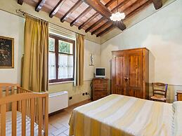 Elegant Apartment Only 1 Hour From Rome