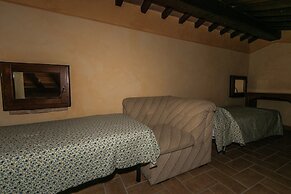 Elegant Apartment Only 1 Hour From Rome