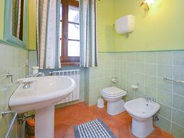 Stunning Holiday Home in Umbria With Jacuzzi