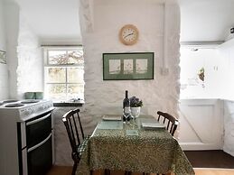 Secluded Holiday Home in Ceredigion With Garden