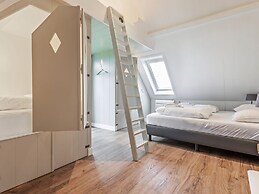 Spacious Holiday Home in the Beemster Near a Windmill