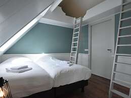 Spacious Holiday Home in the Beemster Near a Windmill