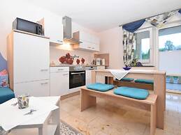 Roomy Apartment in Lichtenhain With Pond