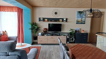 Roomy Apartment in Lichtenhain With Pond