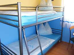 Roomy Apartment in Lichtenhain With Pond