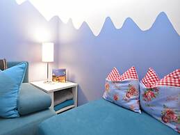 Roomy Apartment in Lichtenhain With Pond