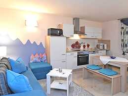 Roomy Apartment in Lichtenhain With Pond