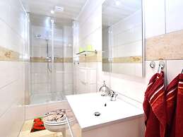 Roomy Apartment in Lichtenhain With Pond