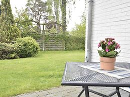Ruhiges Ferienhaus mit Garten in Zingst