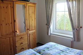 Ruhiges Ferienhaus mit Garten in Zingst