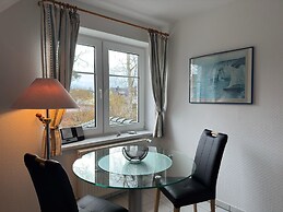 Ruhiges Ferienhaus mit Garten in Zingst