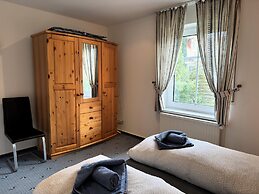 Ruhiges Ferienhaus mit Garten in Zingst