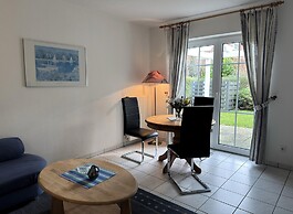 Ruhiges Ferienhaus mit Garten in Zingst