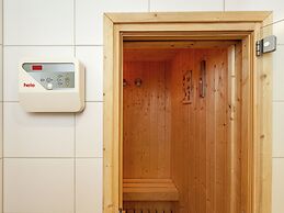 Boutique Chalet in Bullingen Near Lake