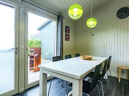 Boutique Chalet in Bullingen Near Lake