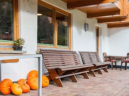 Lovely Apartment With Sauna, Ski Storage, Pool, Terrace