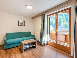 Lovely Apartment With Sauna, Ski Storage, Pool, Terrace