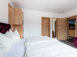 Lovely Apartment With Sauna, Ski Storage, Pool, Terrace