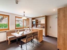 Lovely Apartment With Sauna, Ski Storage, Pool, Terrace