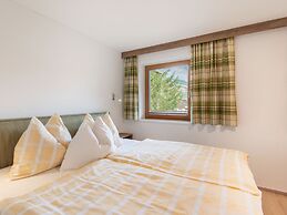 Lovely Apartment With Sauna, Ski Storage, Pool, Terrace