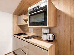 Lovely Apartment With Sauna, Ski Storage, Pool, Terrace