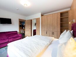 Lovely Apartment With Sauna, Ski Storage, Pool, Terrace