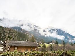 Lovely Apartment With Sauna, Ski Storage, Pool, Terrace