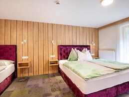 Lovely Apartment With Sauna, Ski Storage, Pool, Terrace