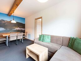 Lovely Apartment With Sauna, Ski Storage, Pool, Terrace