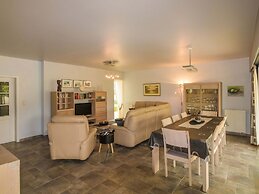 Modern Holiday Home in Aquitaine