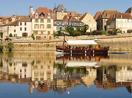 Modern Holiday Home in Aquitaine