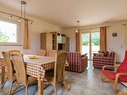 Modern Holiday Home in Aquitaine