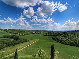 360 Degree View Over the Tuscan Hills