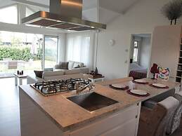 Lovely Holiday Home in Kattendijke Near Centre