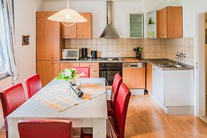 Luxurious Apartment in Medebach Near Public Pool