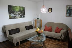 Welcoming Chalet Near Forest in Rohrnbach