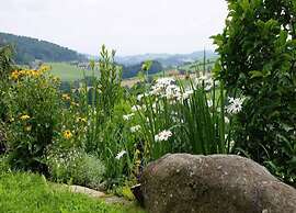 Welcoming Chalet Near Forest in Rohrnbach