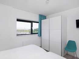 Contemporary Apartment in Kamperland Near Lake